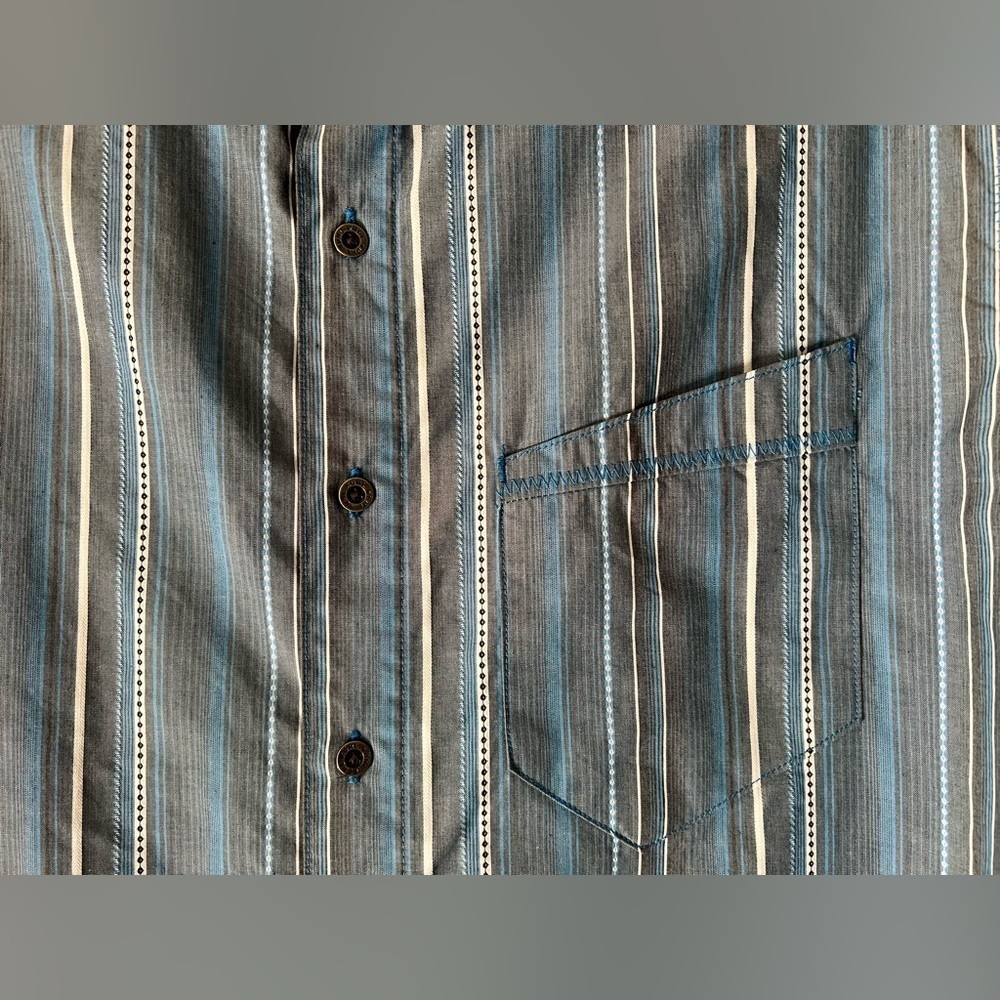 Kuhl Suncel Blue Striped Button Down Cotton Blend Shirt Mens Medium Short Sleeve - Picture 12 of 15